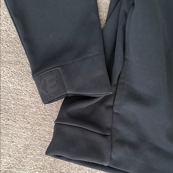 Nike Black Drifit Jacket with Gold Logo - Picture 4 of 5